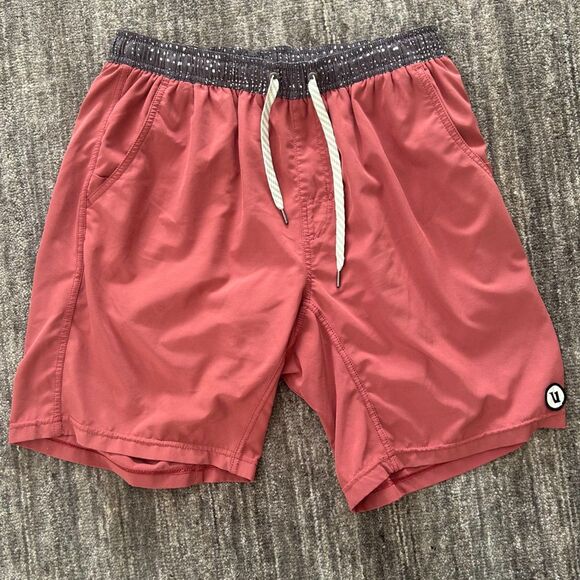 Vuori Kore Shorts, Red, Fully Lined, Size L - Picture 1 of 5